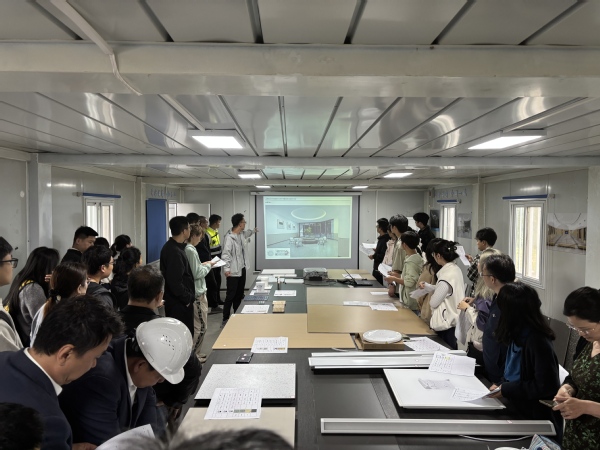 师生共参与 民主促决策——我校...